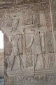 Eine Seite des Doppeltempel ist dem Krokodilgott Sobek gewidmet, die andere Horus geweiht